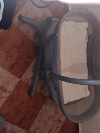 Mini Cuna Bebé Gris con Barra de Sonido