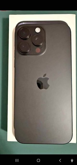 iPhone 16 Pro Max