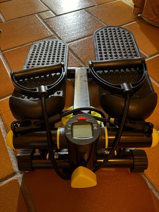 Pedaleadora hidráulica con bandas