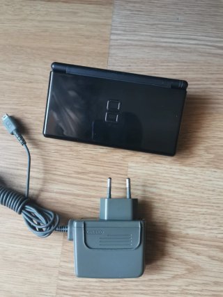 Nintendo DS Lite Nera + Caricatore