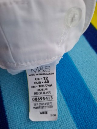 2 Pantalones Blancos , (Mujer y otro de Hombre)