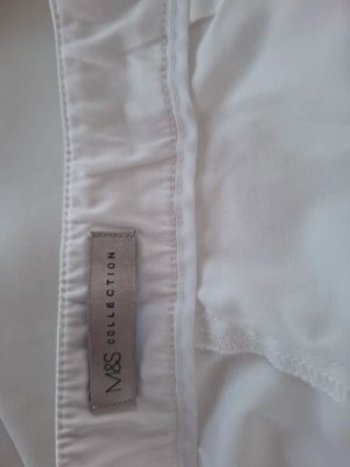 2 Pantalones Blancos , (Mujer y otro de Hombre)
