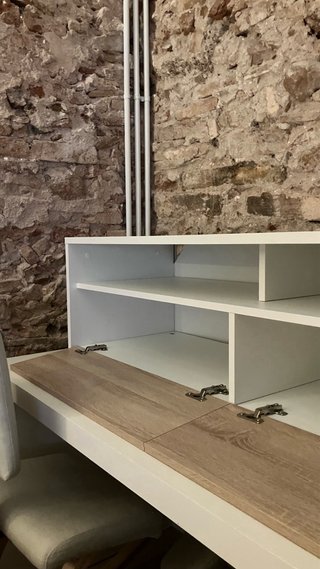 Mueble TV blanco y madera