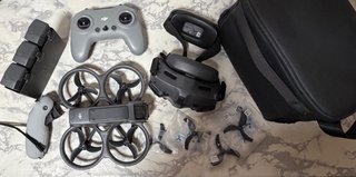 Combo DJI Avata 2 con 2 mandos