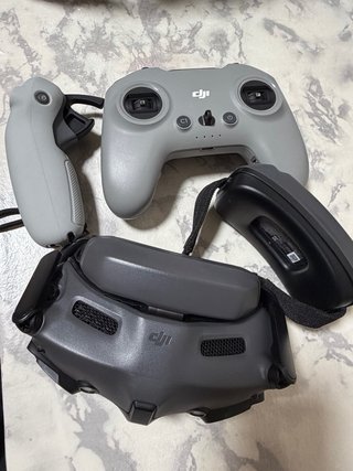 Combo DJI Avata 2 con 2 mandos