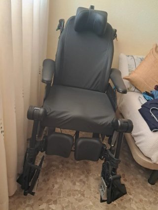 Silla de ruedas basculante y reclinable Invacare