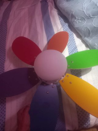 Ventilador de techo multicolor
