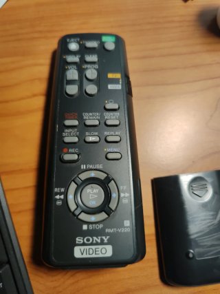Mando a distancia Sony RMT-V220
