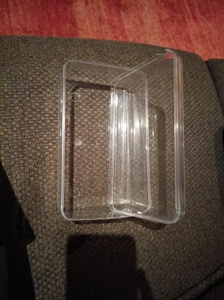 Caja mediana de cristal para guardar cosas
