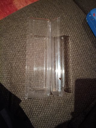 Caja mediana de cristal para guardar cosas