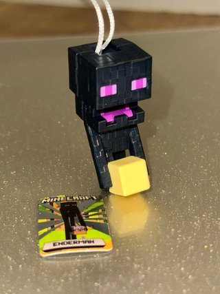 Boneco Minecraft Enderman com Bloco