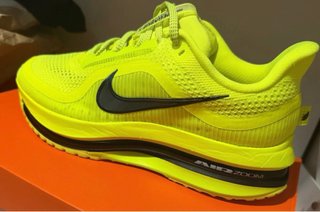 Nike Pegasus Premium Amarillas