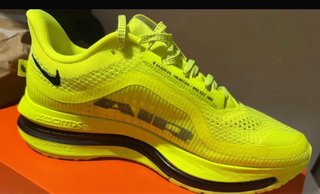 Nike Pegasus Premium Amarillas