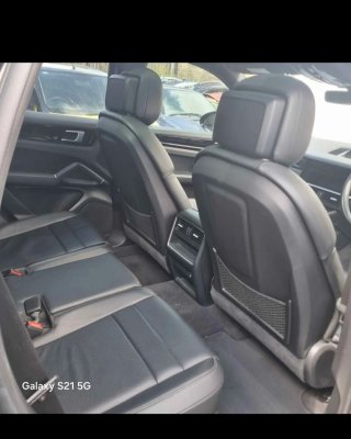 Interior asientos y puertas Porsche Cayenne 2019