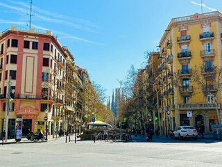 Piso en alquiler en El Camp de l'Arpa del Clot en Barcelona