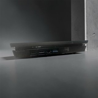 PS4 Slim 1TB Nera + Controller + Gioco