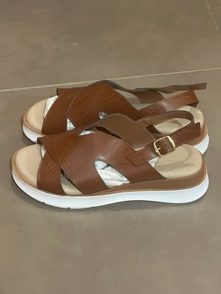 Bolso y Sandalias Marrones Talla 39