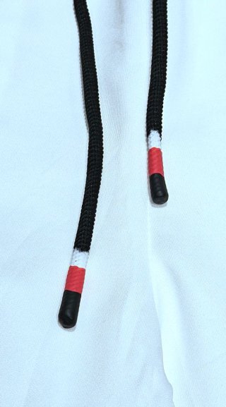 Pantalón corto hombre blanco