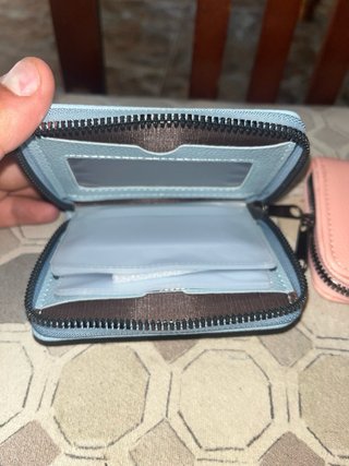 Cartera de piel marrón