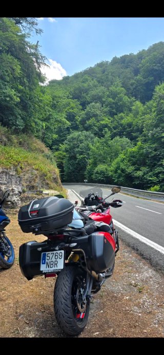 Ducati Multistrada V2 S 2025