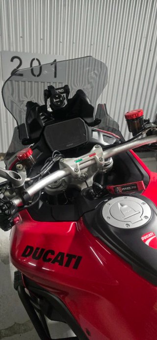 Ducati Multistrada V2 S 2025