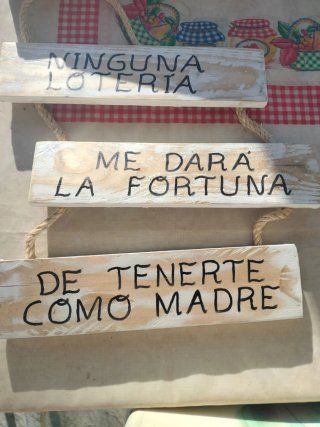 Cuadros artesanales de madera personalizados