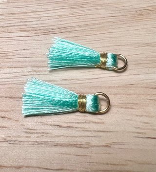 Pingentes verde água e Dourado para artesanato