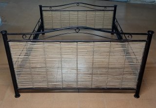 Cama Hierro Forjado y Bambú Diseño