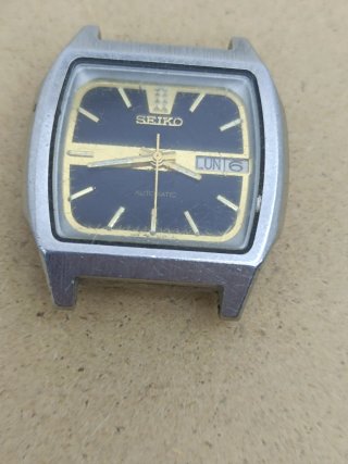 Reloj Seiko 5 Automático Negro/Dorado