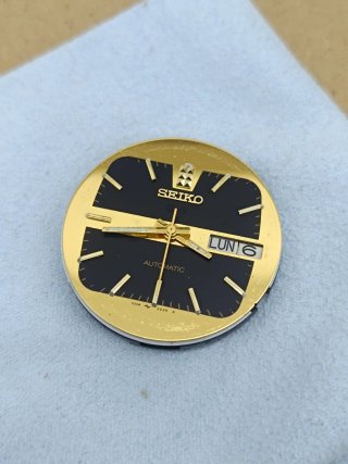 Reloj Seiko 5 Automático Negro/Dorado