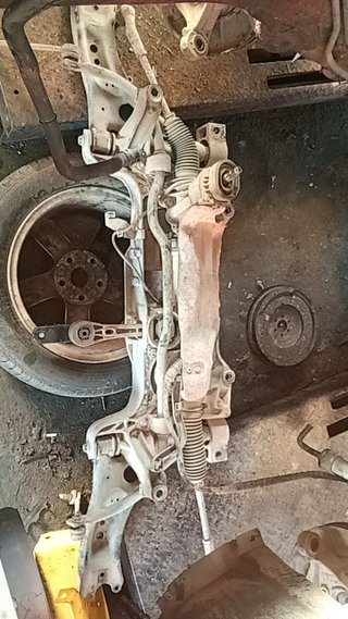 EJE DELANTERO / CUNA MOTOR Volkswagen Passat Variant (365)(10.2010->)