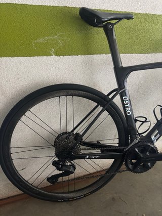 Bicicleta de carretera Factor Ostro VAM