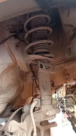 AMORTIGUADOR DELANTERO DERECHO Seat Ibiza Berlina (6J5)(06.2008->)