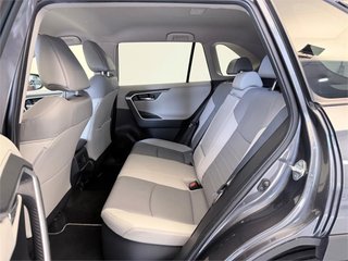 TOYOTA RAV4 5P Luxury 220H e-CVT (4x2)