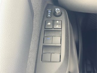 TOYOTA Yaris 5P Style 120H e-CVT