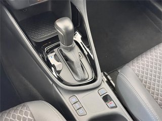 TOYOTA Yaris 5P Style 120H e-CVT