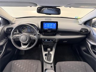 TOYOTA Yaris ACTIVE PLUS