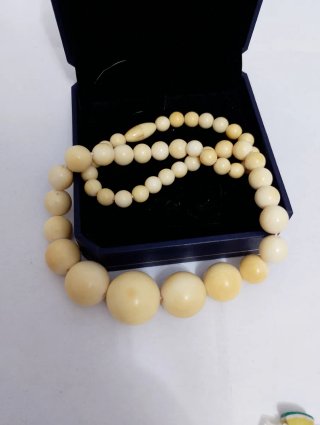 Antica e preziosa collana di perle