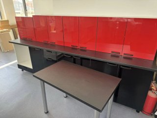 Muebles de cocina 300cm negro y rojo