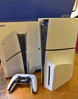 PlayStation 5 Slim Disco + Juego