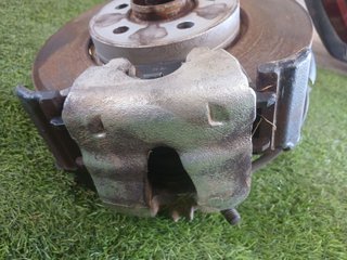 PINZA DE FRENO DELANTERA IZQUIERDA Seat Arona (KJ)(2017->)