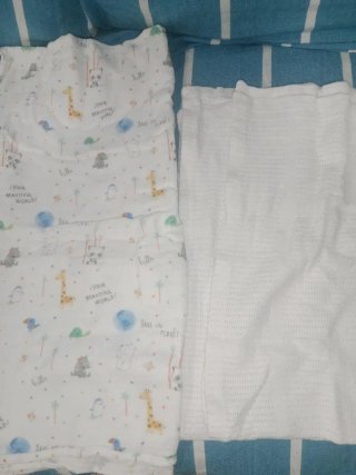 Capa y manta fina para bebé con estampado