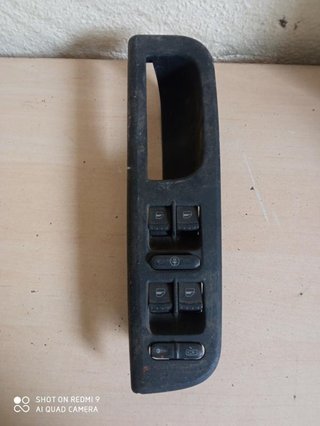 Mando elevalunas delantero izquierdo 1J4959857 VY