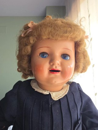 Muñeca antigua cartón piedra