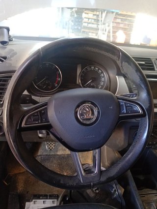 VOLANTE Skoda Fabia (NJ3)(08.2014->)