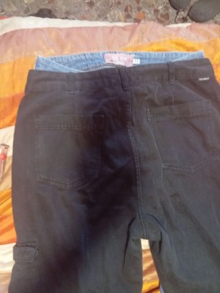 Pantalón Cargo Negro Pull and Bear