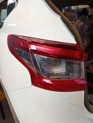 PILOTO TRASERO IZQUIERDO Nissan Qashqai (J11E)(2013->)