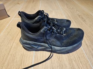 Asics Novablast 5 Talla 43.5