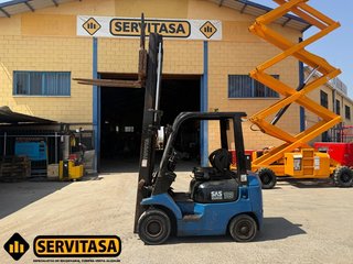 CARRETILLA ELEVADORA TOYOTA MATRICULADA