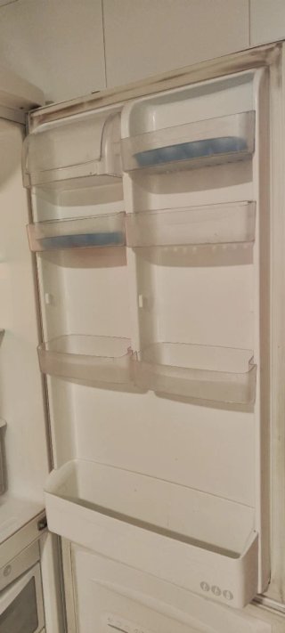 Lavadora Midea 7kg Microondas Frigorífico combi LG